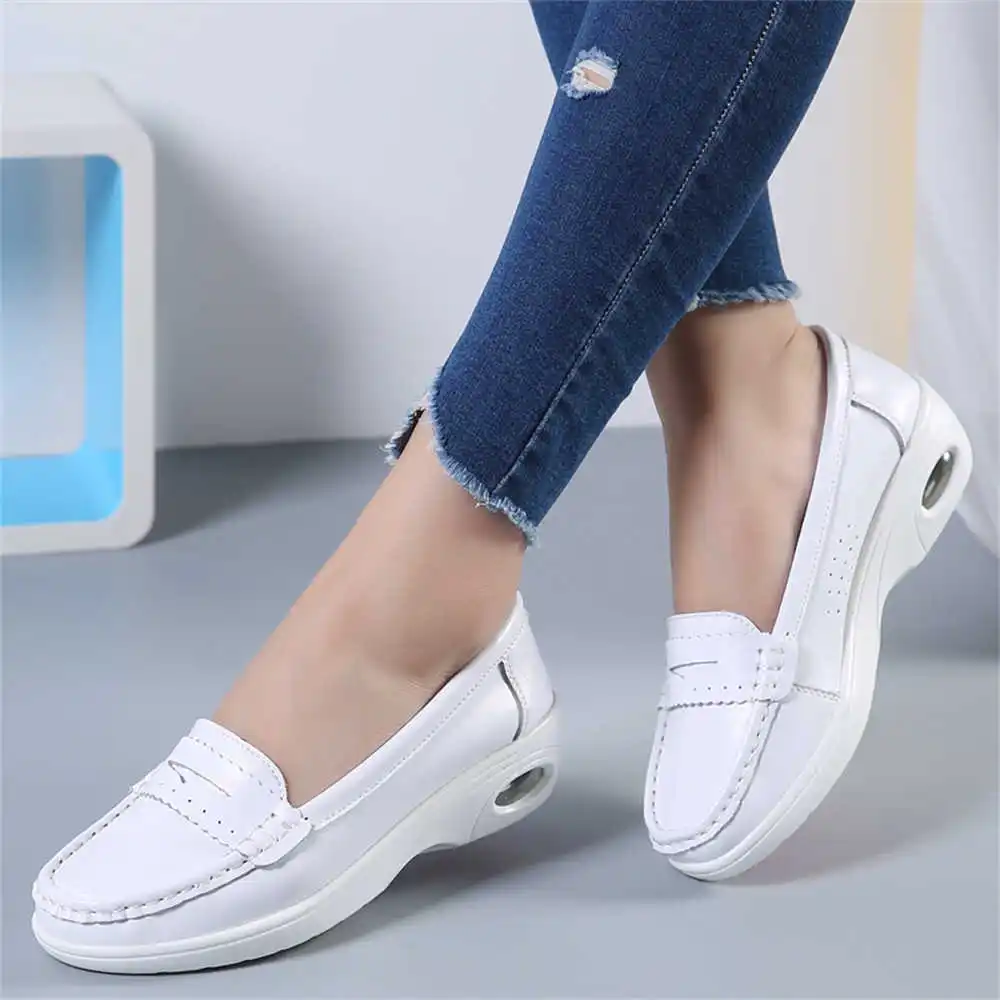 Thick Sole Slipon White Traine - огляд і ціна Tech Office Outfits Men