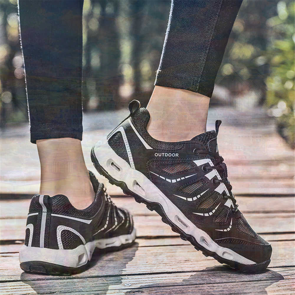 Sumer Round Tip Silver Sneaker - огляд і ціна Tech Office Outfits Men